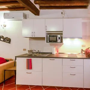 https://parma-portici-antichi-monolocale-a-5-min-dal-duomo.emilia-romagnahotels.net
